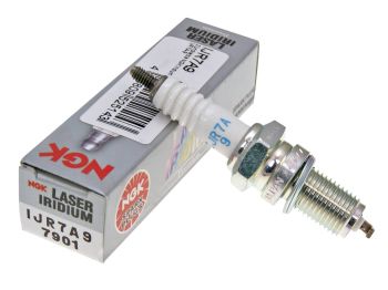 spark plug NGK iridium IJR7A9