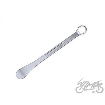 Rehvivahetus tööriist koos mutrivõtmega 22mm